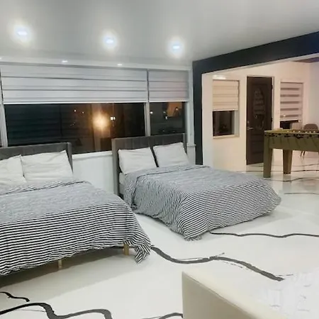 Modern Spanish Villa- Pool- By River-Tropical !!! Fort Lauderdale Esterno foto